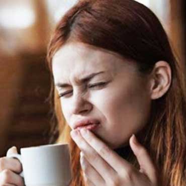 Вчені зясували, чи шкідливо пити гарячий чай фото